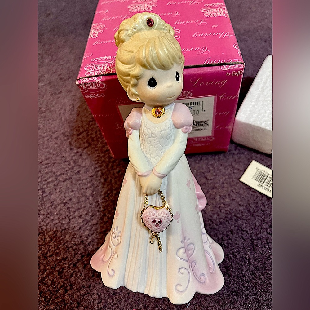 Precious Moments “Your Love Fills My Heart,” #108522, Perfect For 💘V’Day💘!!